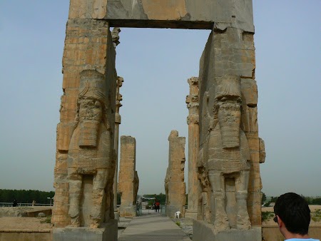 06. Poarta natiunilor din Persepolis.JPG