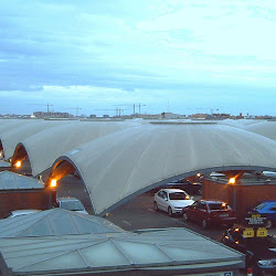 Aparcamiento de la ESTACIÓN DE ATOCHA de Madrid (España). Parte de la ampliación proyectada por el arquitecto Rafael Moneo Vallés en 1985 y construida entre 1990 y 1992.