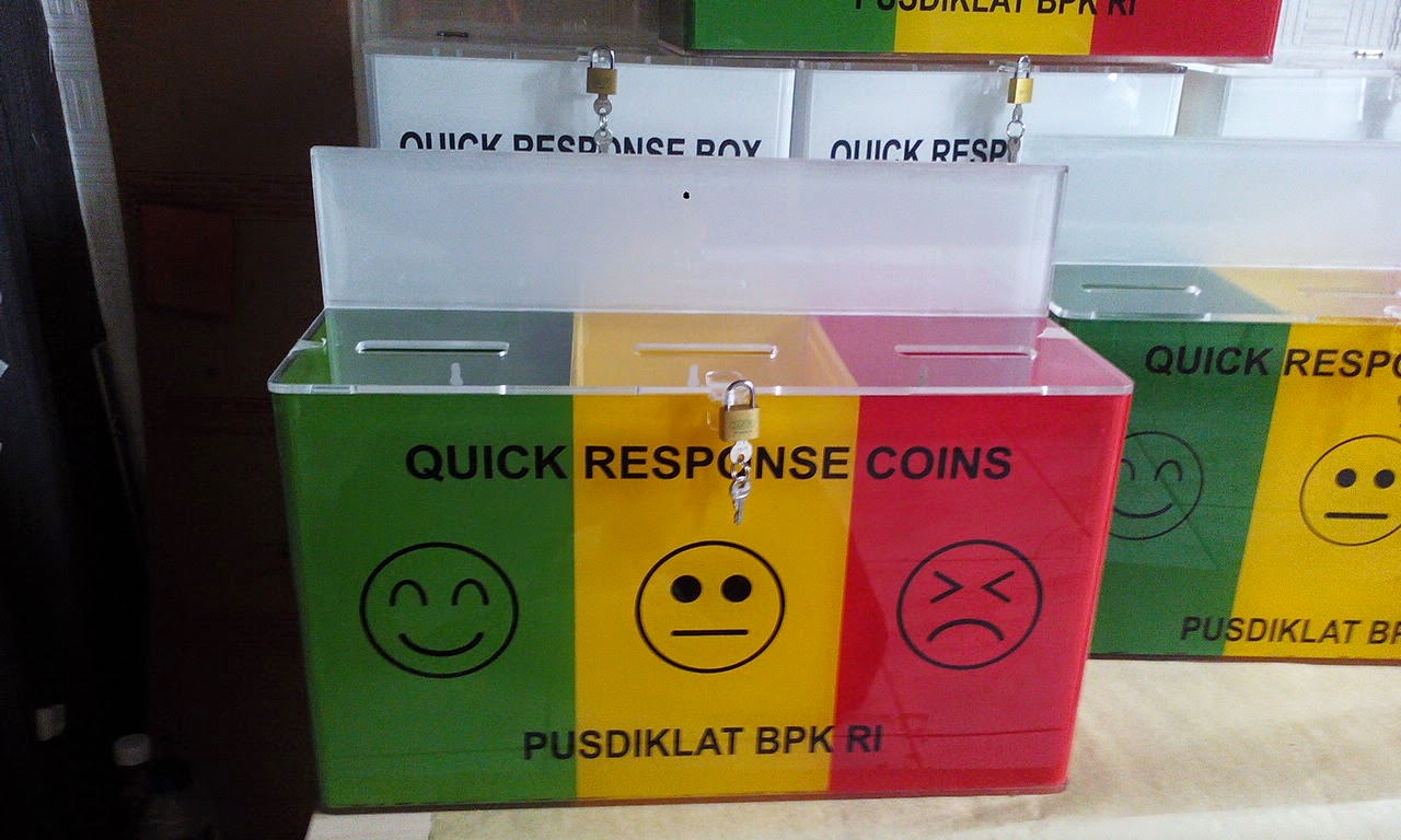 ACRYLIC dan AKRILIK Kotak saran quick response coins