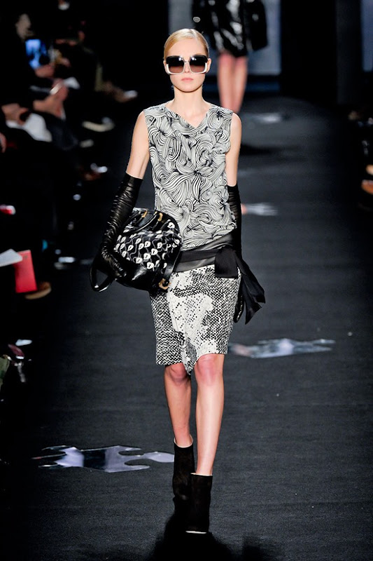 Diane von Furstenberg Fall 2012 print-dress