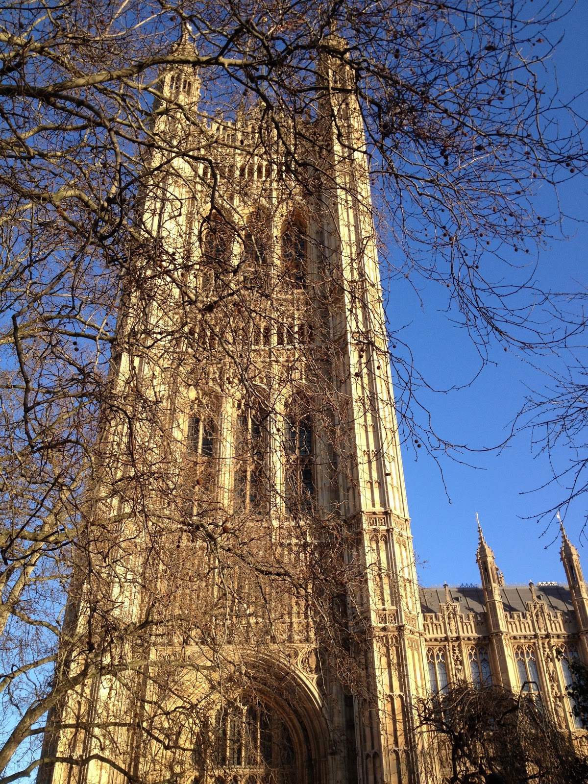 [Victoria%2520Tower%252C%2520Houses%2520of%2520Parliament%255B8%255D.jpg]