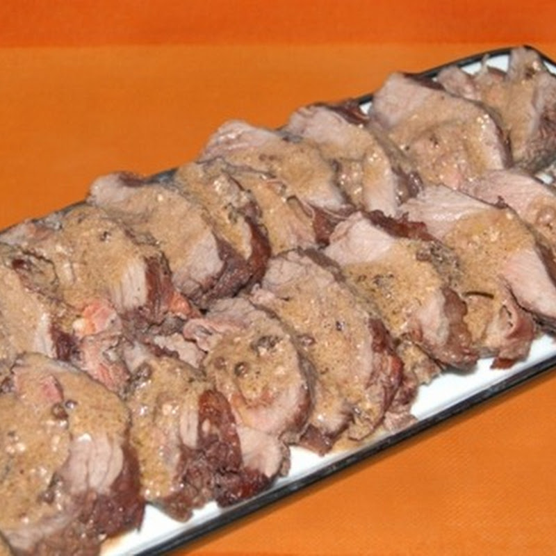 Μοσχαρίσιο κρέας ψητό με γεμιστό με ζαμπόν