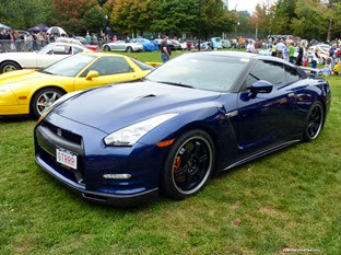 Nissan-GT-R-Acura-NSX-Carscoops1