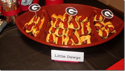 Little Dawgs Hot Dogs