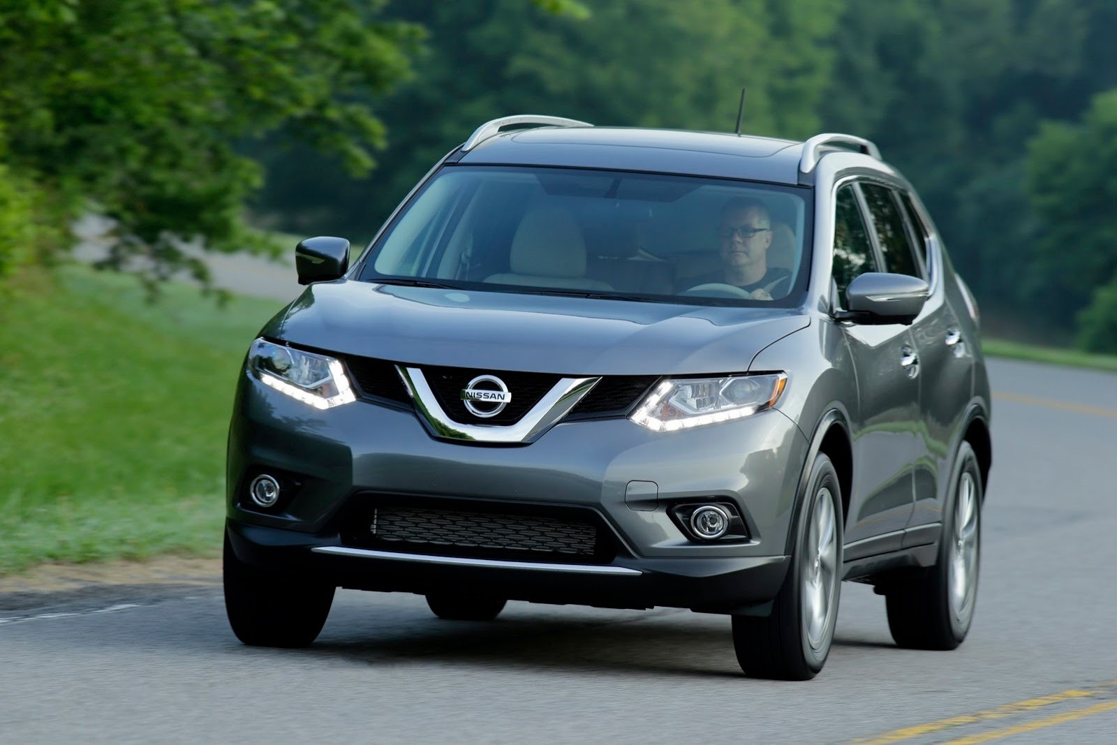 [2014-Nissan-Rogue-CUV-2%255B2%255D.jpg]
