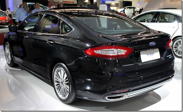 Ford Fusion 2013 (4)