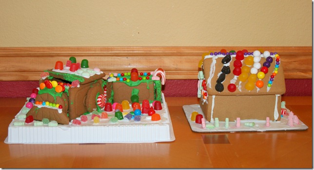 2011-11-30 Gingerbread Houses (1)