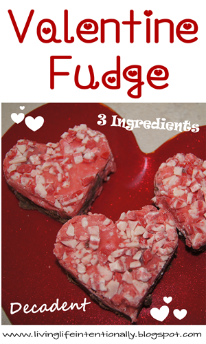 all recipes - mint Fudge recipe Easy, pretty, and delicious Valentine Fudge #recipes #valentinesday