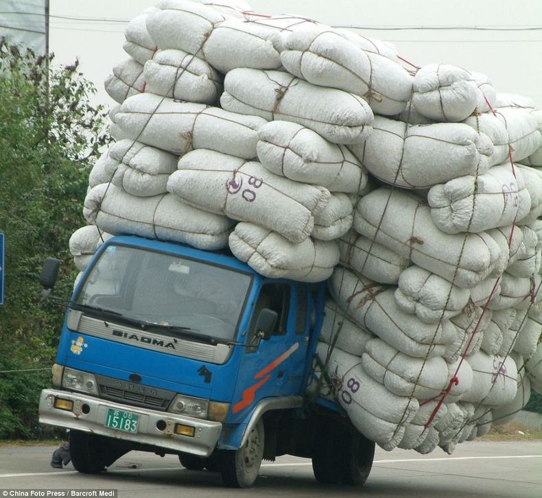 overloaded-vehicles-china-10