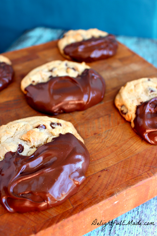 Chocolate-Dipped-Peanut-Butter-Chocolate-Chip-Cookies-by-Delightful-E-Made-2-682x1024 (1)