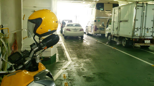 [写真]伊勢湾フェリー車両甲板