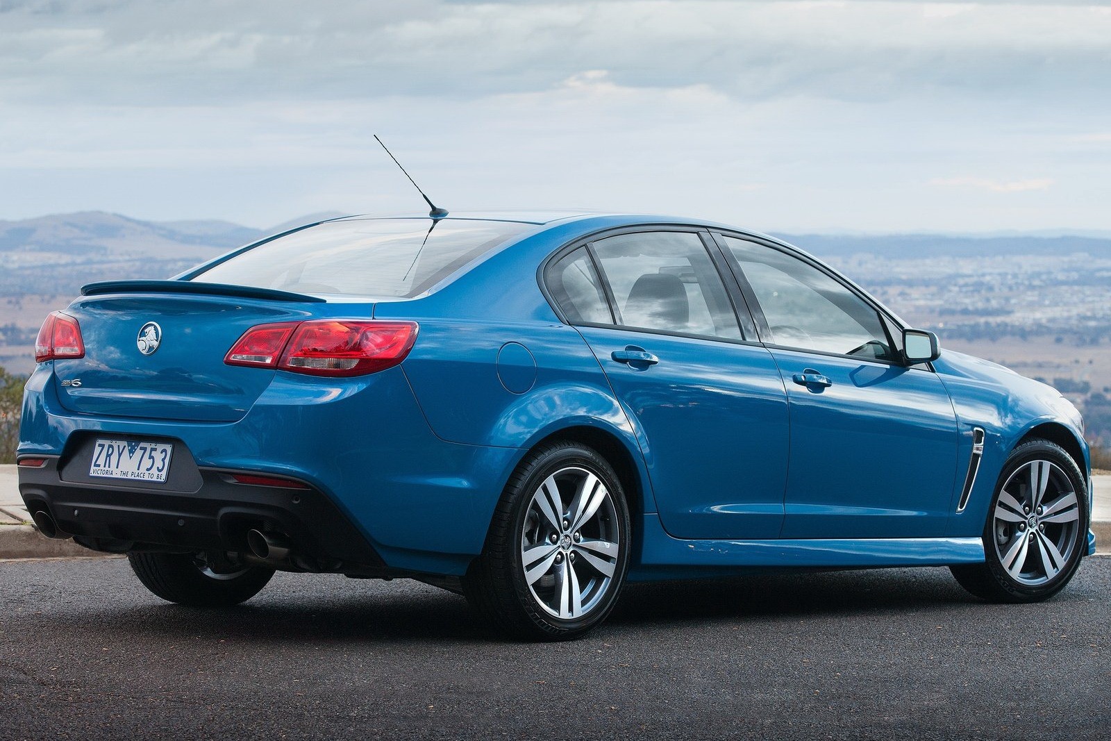 [Holden-Commodore-SV6-5%255B2%255D.jpg]