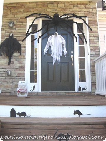 Halloween Front Porch 008
