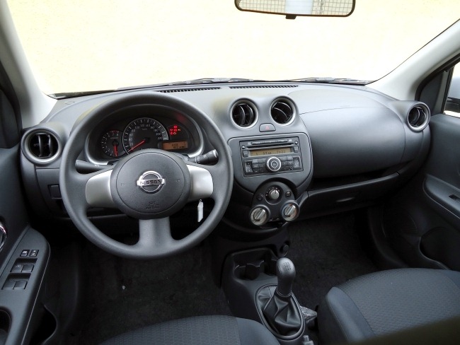 [Nissan%2520March%2520SR%2520%25201.6%25202013%2520%25281%2529%255B3%255D.jpg]