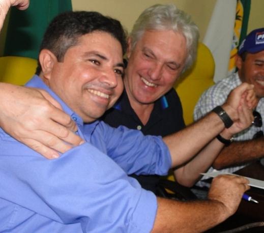 [PAULO%2520SILAS%2520E%2520MAIA%255B3%255D.jpg]