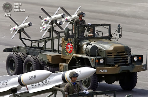 В Южной Кореи прошел масштабный военный парад