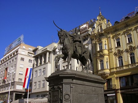 Europa Centrala: Statuia banului Jelacic Zagreb