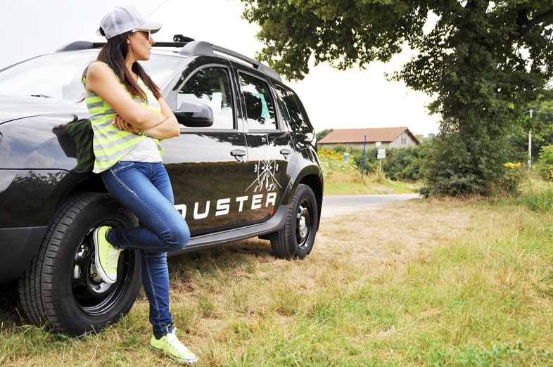 dacia duster fashion blogger