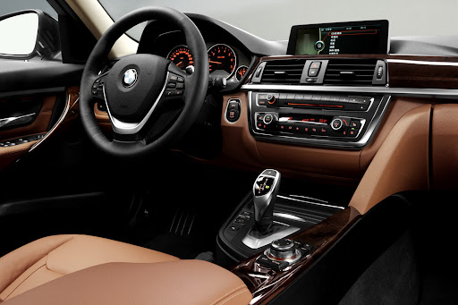2013-BMW-3-Series-13.jpg