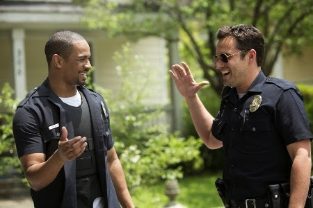 Damon Wayans Jr and Jake Johnson in Let's Be Cops