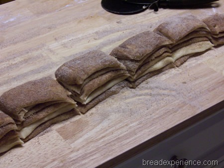 cinnamon-pull-apart-bread 029