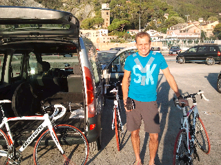 Carbon road bike rental in Monterosso al Mare Cinque Terre