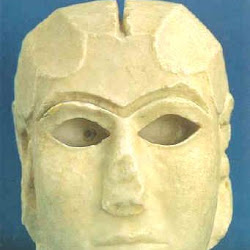 15 - Dama de Warka