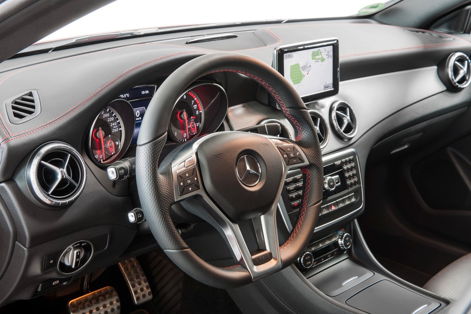 [Mercedes-Benz-4%255B2%255D.jpg]