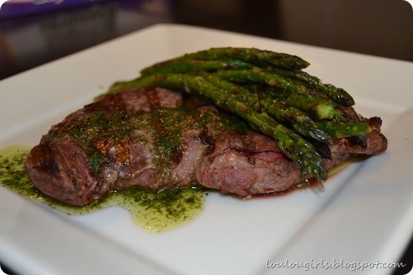 New-York-Steak-and-asparagus-with-chimichurri (7)