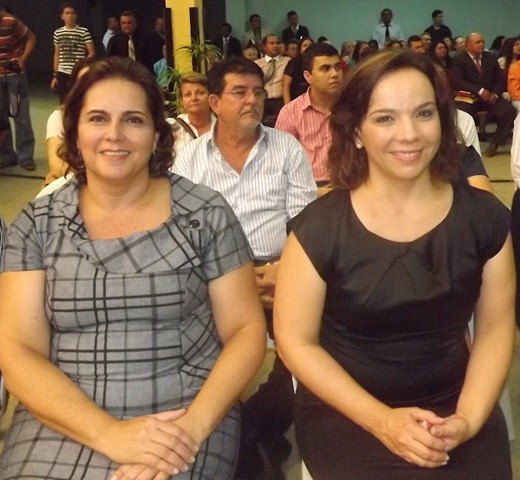 [LARISSA%2520E%2520CL%25C3%2581UDIA%2520REGINA%2520ESSA%2520%25C3%2589%2520BOA%2520OK%2520OK%2520OK%255B3%255D.jpg]