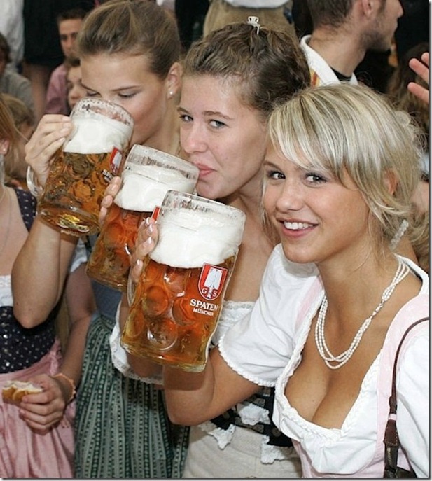 beer-drinking-girls-11