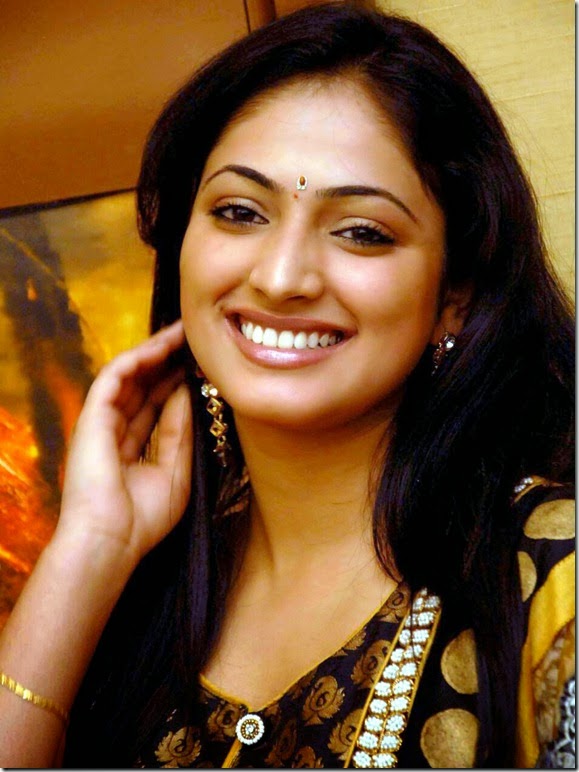 Haripriya_beautiful_stills