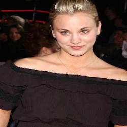 Wallpapers De Kaley Cuoco Foto 20