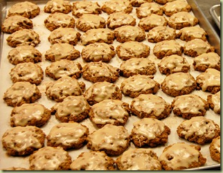 oatmeal-maple cookies