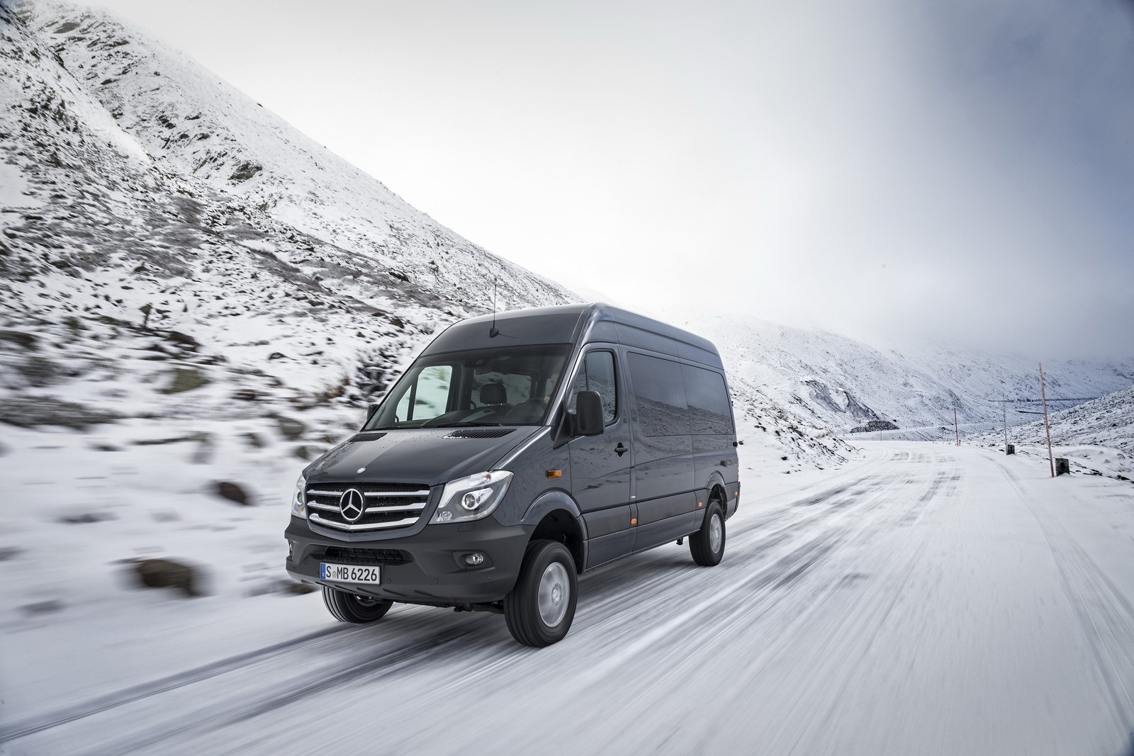 [Mercedes-Benz-Sprinter-4x4-60%255B2%255D.jpg]