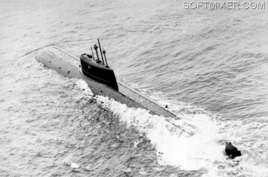 DN-SN-87-07042-Mike_class_submarine-1_Jan_1986