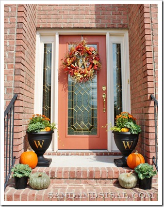 Decorating a Fall Front Porch 