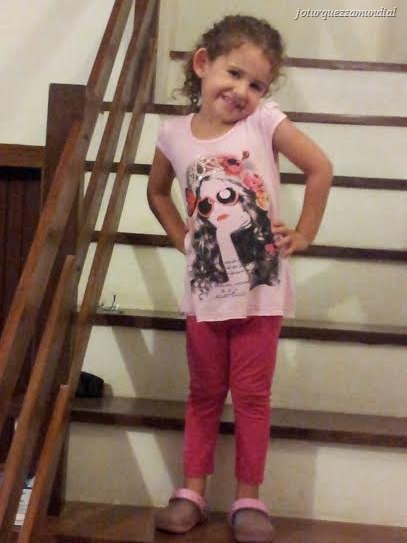 [anivers%25C3%25A1rio%2520lele%2520foto%2520escada%255B10%255D.jpg]