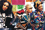 StooShe