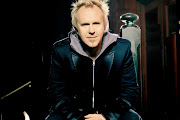 Howard Jones