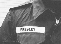 [gif%2520elvis%2520presley%2520%25282%2529%255B2%255D.gif]