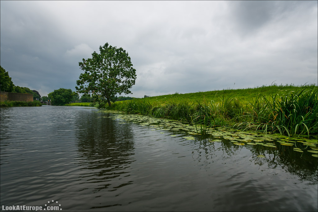 LookAtEurope.com - Фотогалоп по Европе. Чехия, Германия, Голландия.  Подземные каналы города Хертогенбош | Holland, Binnendieze in Hertogenbosch