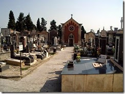 Il cimitero di Valguarnera