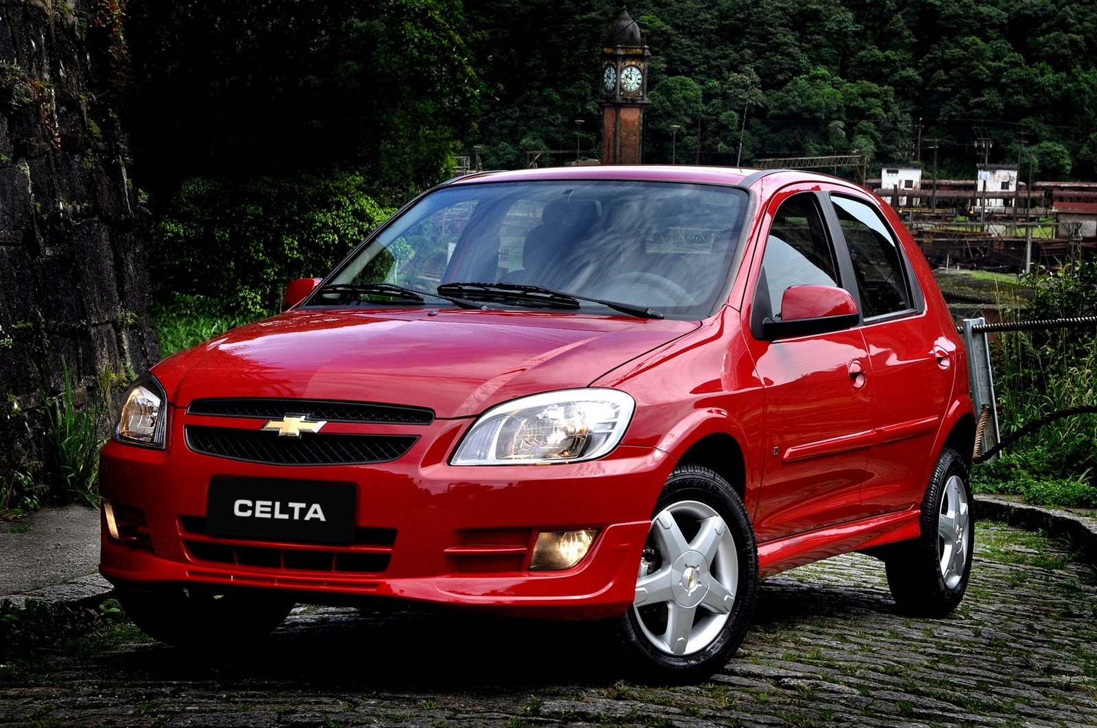 [2012-Chevrolet-Celta-B00.jp%255B3%255D.jpg]