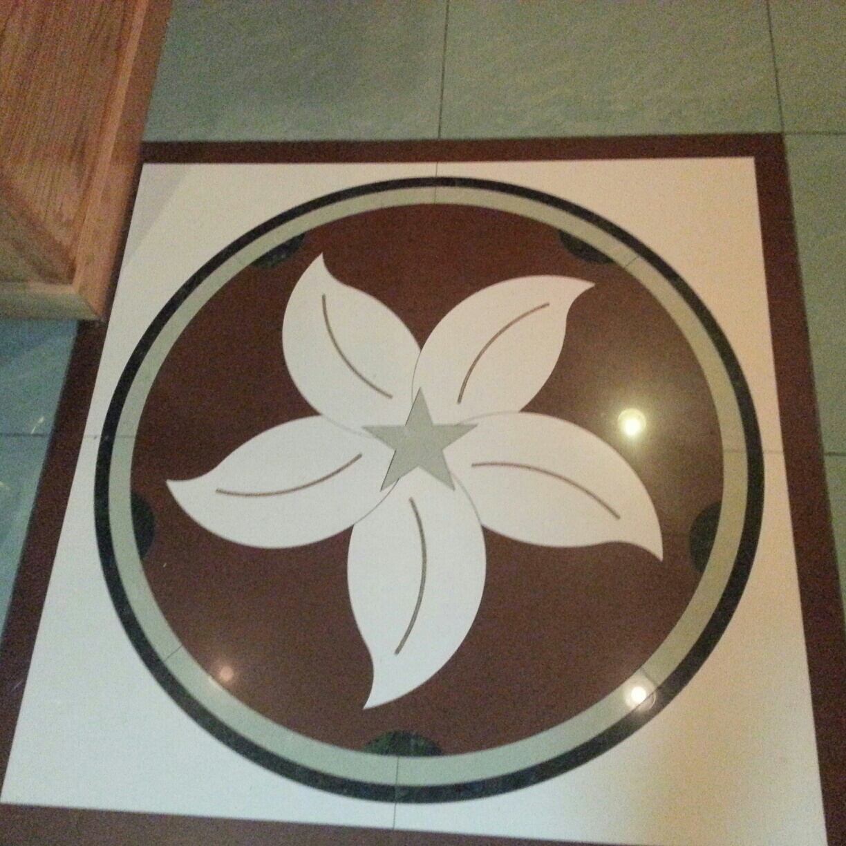 Robert Dyer Bethesda Row SMOKE BBQ BETHESDA OPEN PHOTO OF FULL