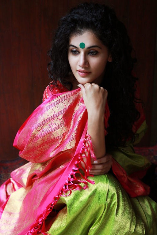 [tapsee_new_exclusive_photos%255B2%255D.jpg]