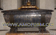 DSC05767.JPG Kung Gustav II Adolfs grav med amorism
