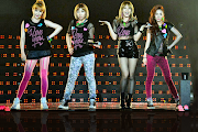 2NE1