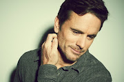 Charles Esten