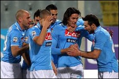 Napoli enfrenta al Cagliari